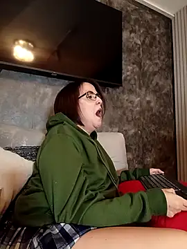 Webcam Model (IsisBlake)  is live.Free join now!