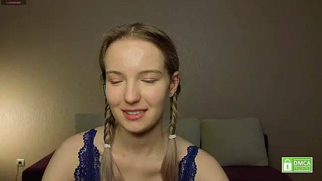 hongtomczak - HongTomczak's free webcam - UK Sex Cams