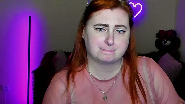 alicia_love00 - Alicia_love00's free webcam - UK Sex Cams