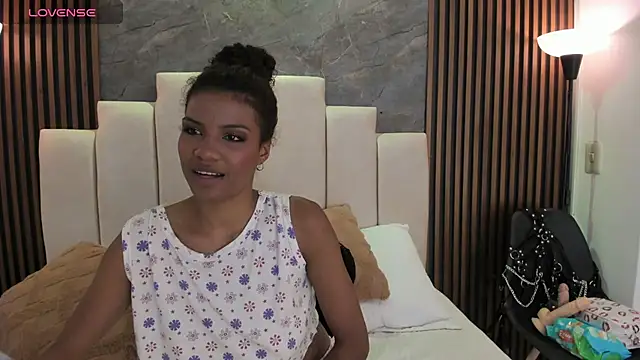 catiusca_reyes_03 webcam