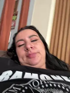 Webcam Model (Abril_Luv)  is live.Free join now!