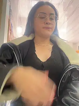 Webcam Model (Anni_Rose)  is live.Free join now!