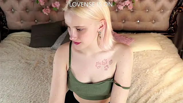 KirstinMcgeady live sex cam