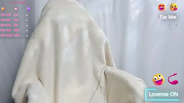 美女luckyuyu66在线直播