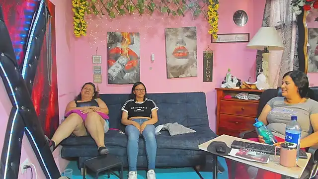 lesbiancuple webcam