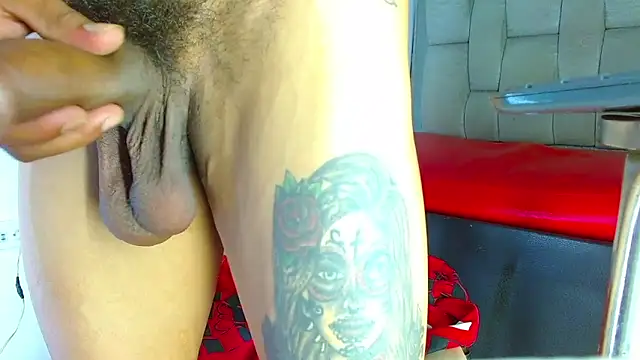 Hot_Latino_x webcam