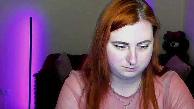 Alicia_love00 webcam