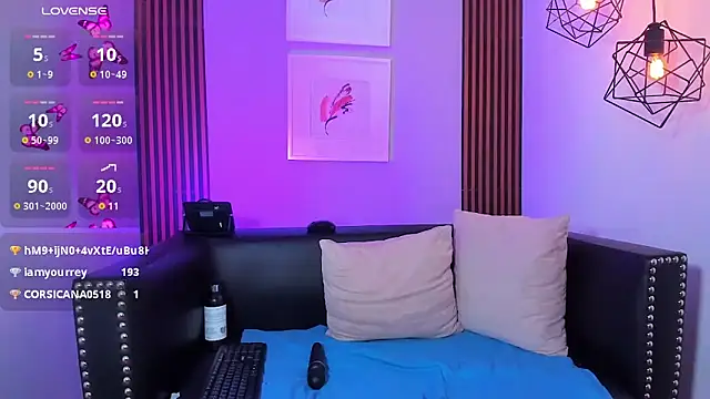 Nahiajhonson_ webcam