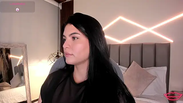 veronicalanx1 - Veronicalanx1's free webcam - UK Sex Cams