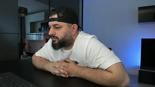 dravenpeak (Ask my age) - 👑