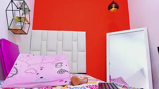 Curly_temptation webcam