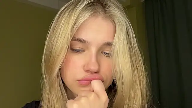 earthastinett - EarthaStinett's free webcam - UK Sex Cams