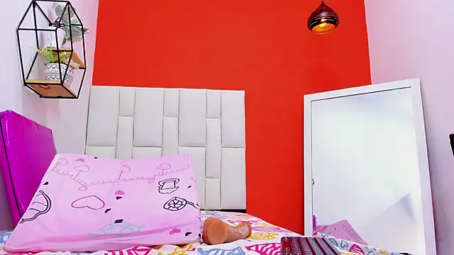 Curly_temptation webcam