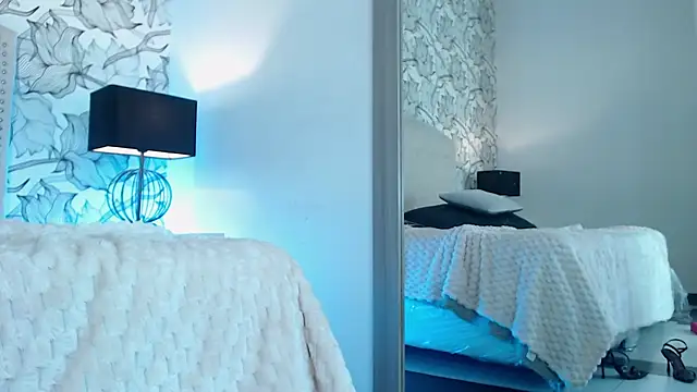 Venusandrea29 webcam