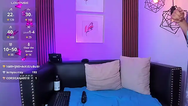 Nahiajhonson_ webcam