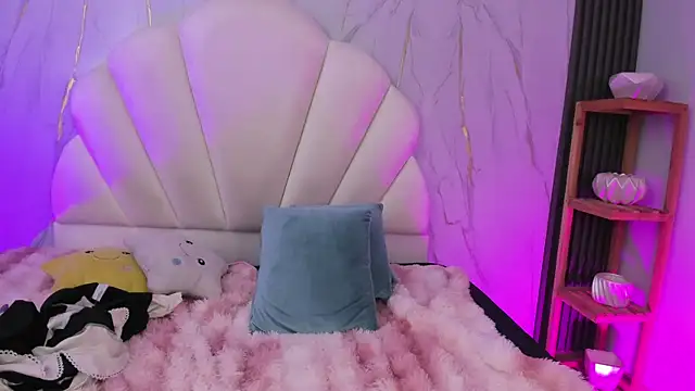 AliiceWonderland_ webcam