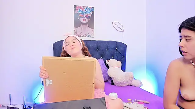 valeria_and_zoe webcam