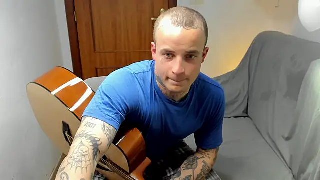 layneinchains webcam