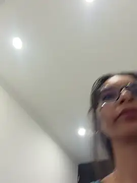 Webcam Model (violeta365)  is live.Free join now!