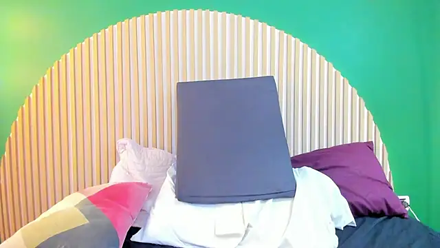 Live sex cam of nathalie_rossel