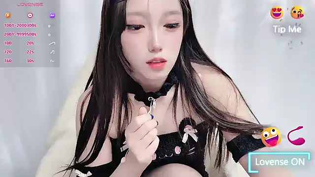 美女luckyuyu66在线直播