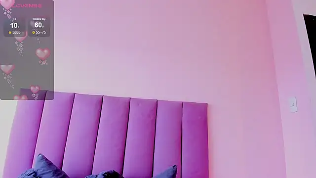 violet_myerrs webcam