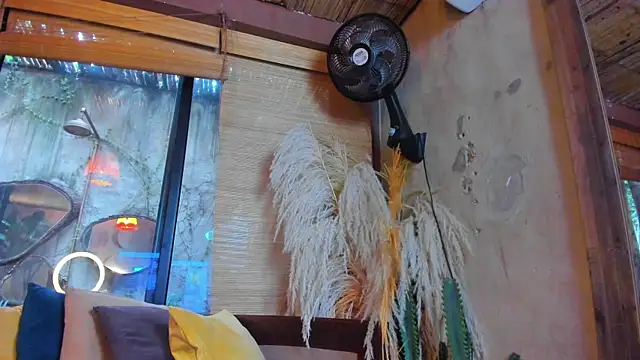 Victoria_Gonzalez webcam