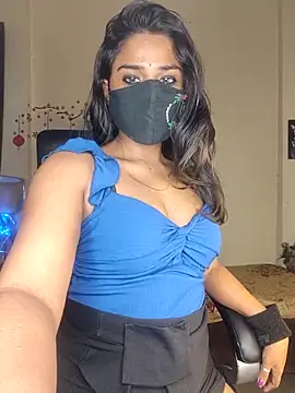 black-pearll - Black-Pearll's free webcam - UK Sex Cams