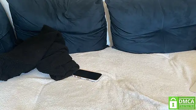 NaughtysecretsDE's room