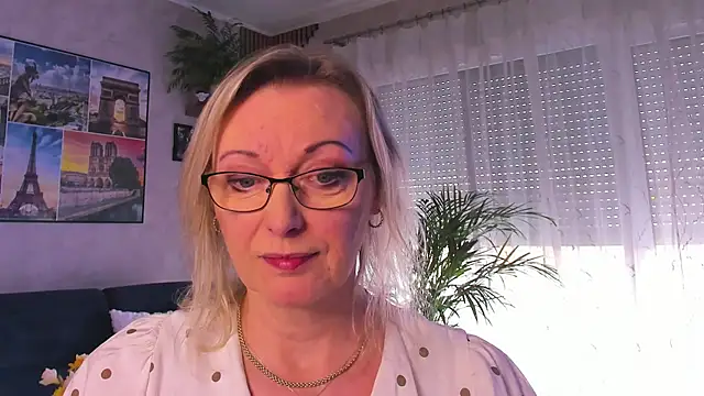 vanessa_chat - Vanessa_chat's free webcam - UK Sex Cams