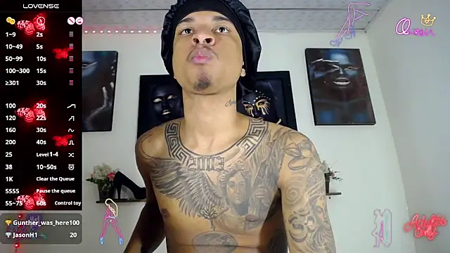 Tatoo_Noah webcam