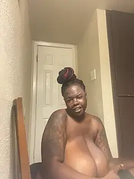 Webcam Model (WassamSavage)  is live.Free join now!