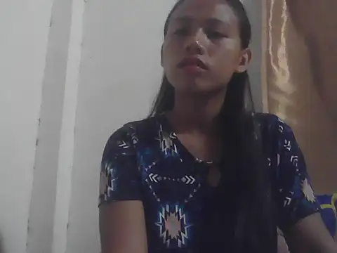 lovelypinay31xx webcam