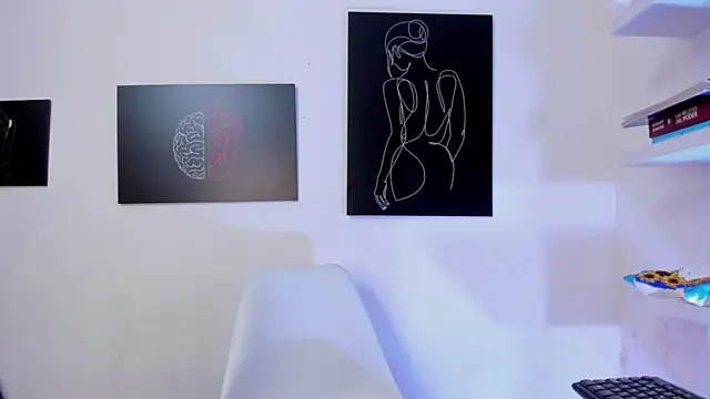 SeleneLuminari8 webcam