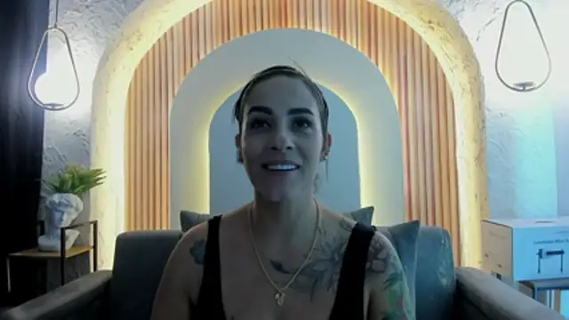 violet_scott_ webcam