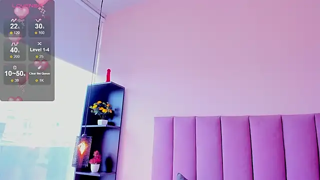 violet_myerrs webcam