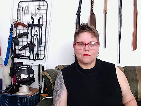 leah_r - Leah_R's free webcam - UK Sex Cams