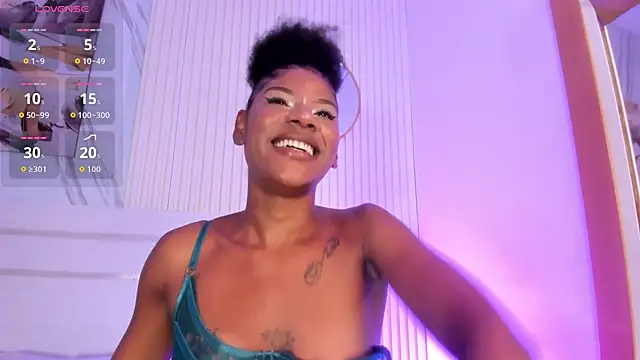 Afro_Luna webcam