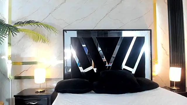 Sophie_Calloway webcam