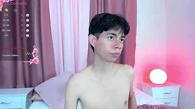 daniell_rdrig - Daniell_rdrig's free webcam - UK Sex Cams