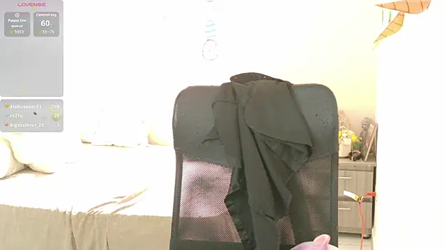 MonicaLaurent webcam