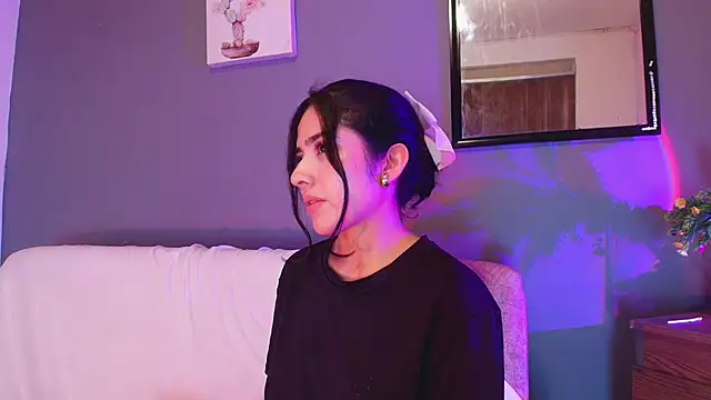 adara_johnson__ webcam