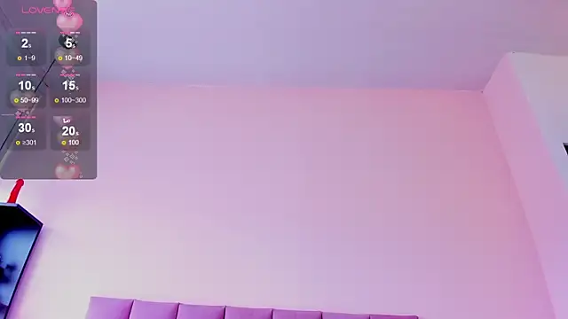 violet_myerrs webcam