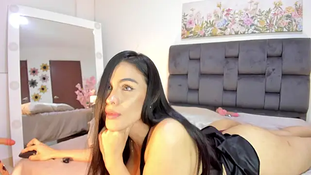 Antonella_Maxwell webcam