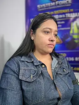 _Mia-Safety_Inspector webcam