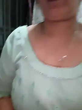 Webcam Model (angel_ridhi)  is live.Free join now!