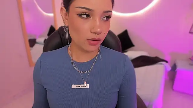 renee_shelby_ webcam