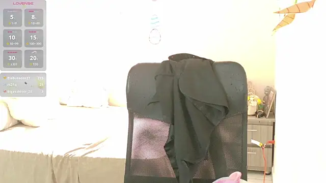 MonicaLaurent webcam