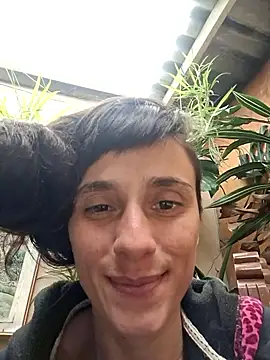 Webcam Model (Samy_Hoops)  is live.Free join now!