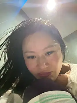 美女Yolanda9在线直播